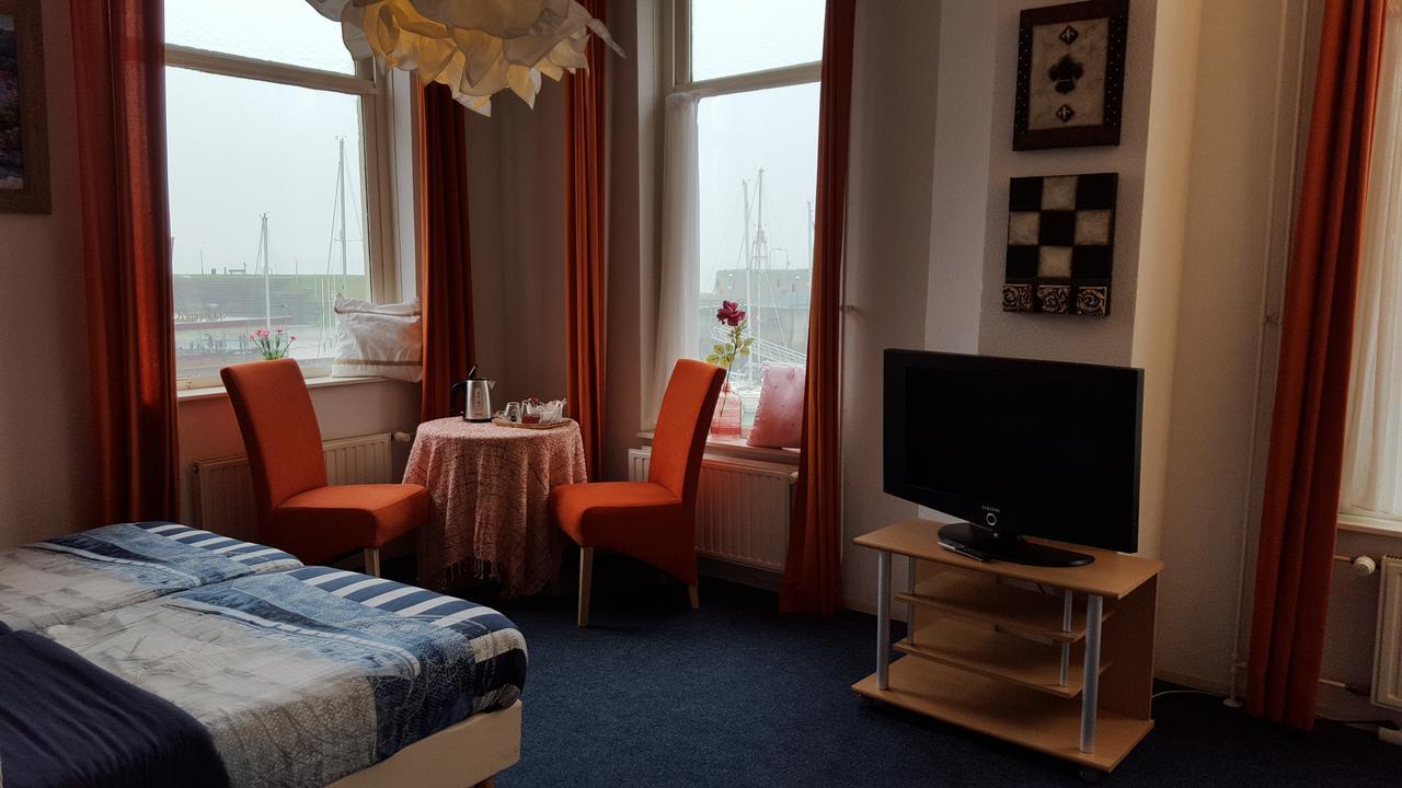Hotel Ambiente フリシンゲン エクステリア 写真
